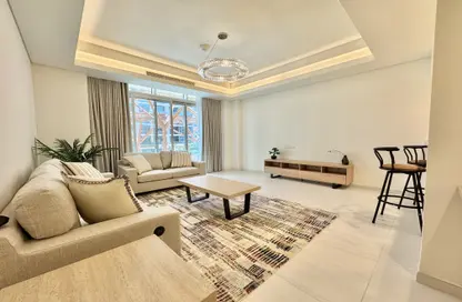 Apartment - 1 Bedroom - 2 Bathrooms for rent in Gewan Island - The Pearl Island - Doha