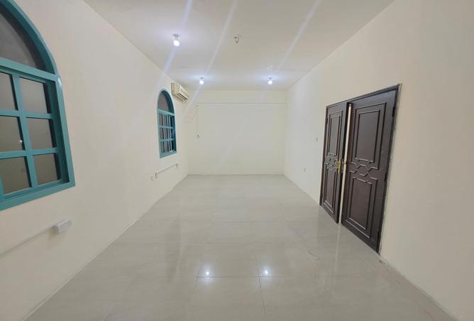 938310 - Property Image 2