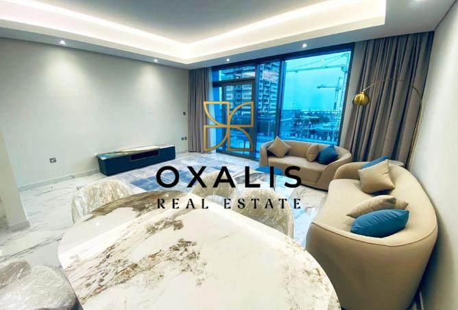 993239 - Property Image 2