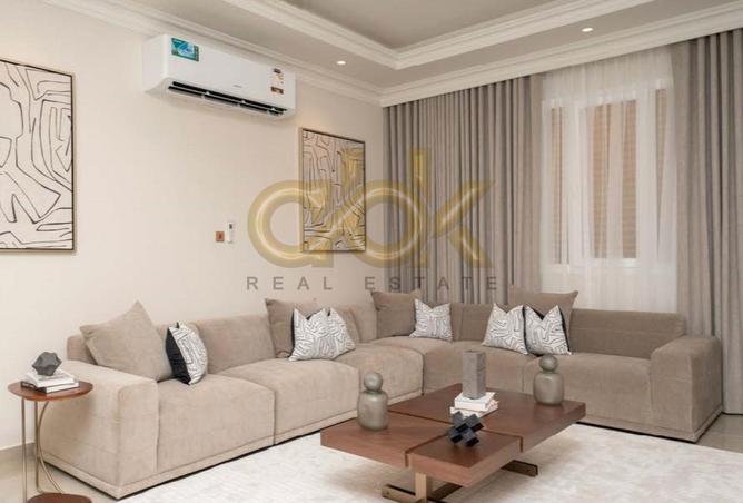928120 - Property Image 3