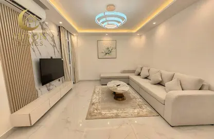 Apartment - 2 Bedrooms - 2 Bathrooms for rent in Umm Ghuwailina 4 - Umm Ghuwailina - Doha