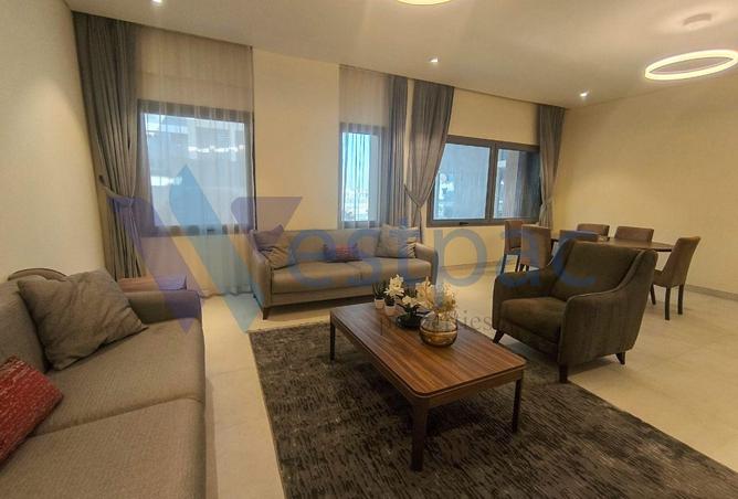 933668 - Property Image 2