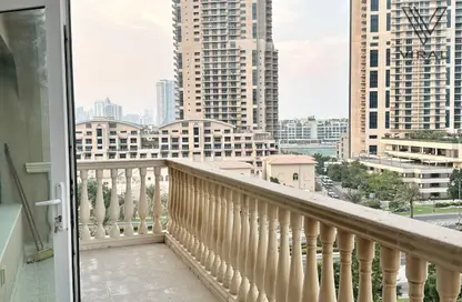 Apartment - 1 Bedroom - 2 Bathrooms for rent in Tower 10 - Porto Arabia - The Pearl Island - Doha