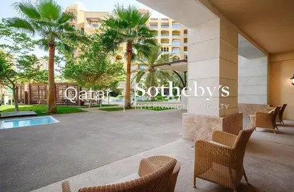 تاون هاوس - 2 غرف نوم - 3 حمامات للبيع في The St. Regis Marsa Arabia Island - Marsa Arabia - جزيرة اللؤلؤة - الدوحة