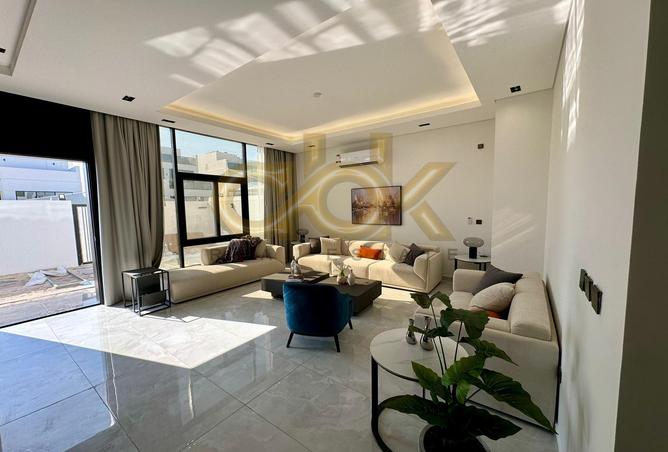 976940 - Property Main Image