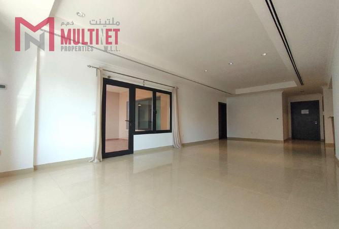 954779 - Property Image 3