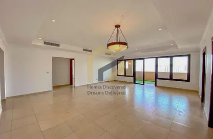 Apartment - 3 Bedrooms - 3 Bathrooms for rent in One Porto Arabia - Porto Arabia - The Pearl Island - Doha