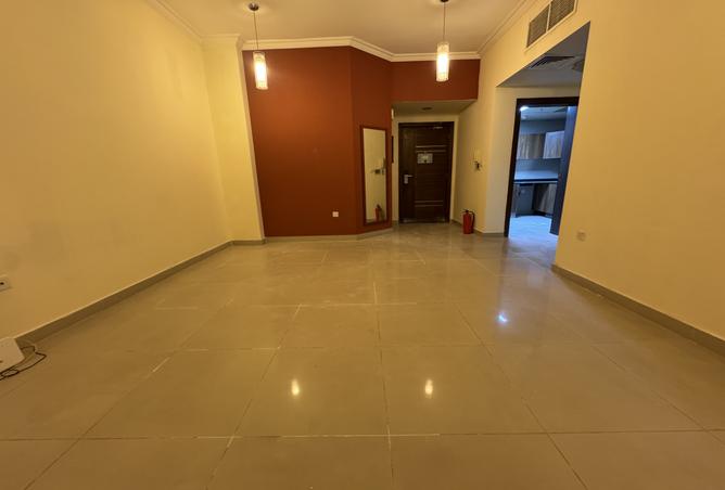 962218 - Property Image 2