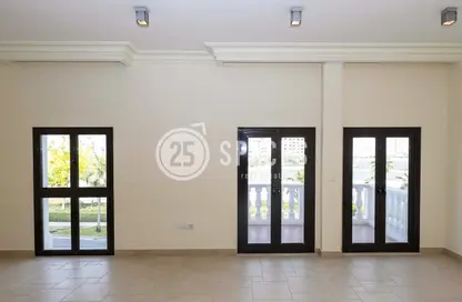 Apartment - 3 Bedrooms - 4 Bathrooms for rent in Carnaval - Qanat Quartier - The Pearl Island - Doha