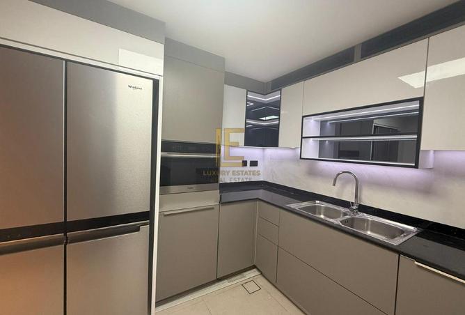 908229 - Property Image 3