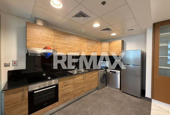 988579 - Property Image 2