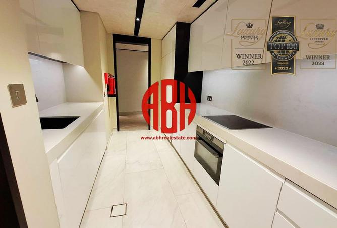 999061 - Property Image 2