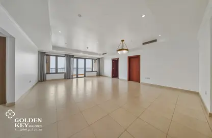 Apartment - 3 Bedrooms - 5 Bathrooms for rent in West Porto Drive - Porto Arabia - The Pearl Island - Doha