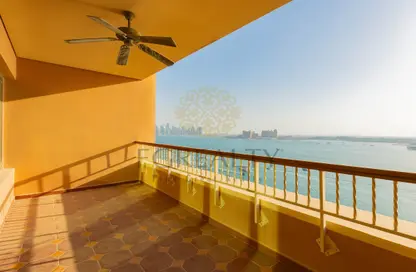 Apartment - 3 Bedrooms - 4 Bathrooms for rent in East Porto Drive - Porto Arabia - The Pearl Island - Doha