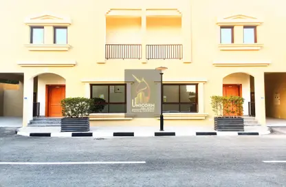 مجمع سكني - 5 غرف نوم - 4 حمامات للايجار في شارع المرخية - المرخية - الدوحة
