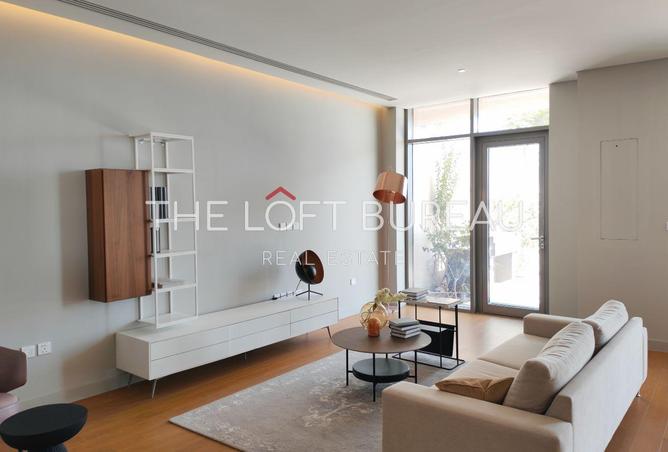 947162 - Property Image 2