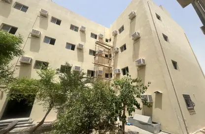 سكن عمال - استوديو - 8 حمامات للايجار في المنطقة الصناعية - المنطقة الصناعية - الدوحة