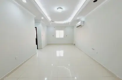 Apartment - 2 Bedrooms - 2 Bathrooms for rent in Al Sadd Road - Al Sadd - Doha