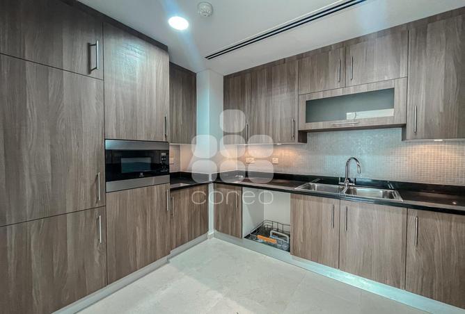 930419 - Property Image 2