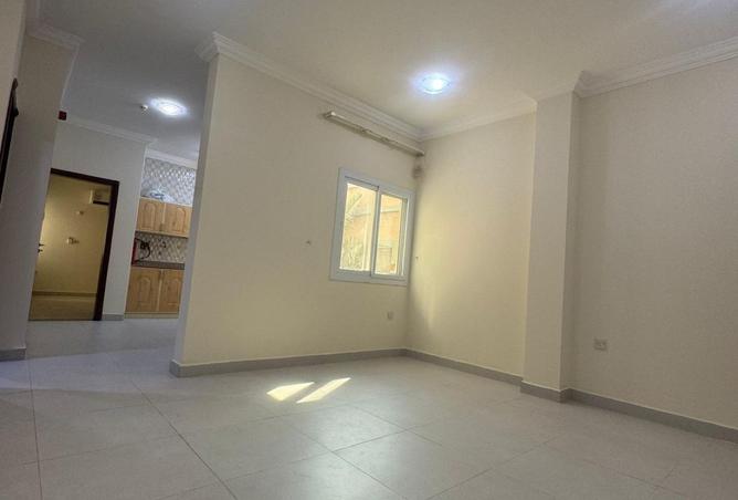 956960 - Property Image 2