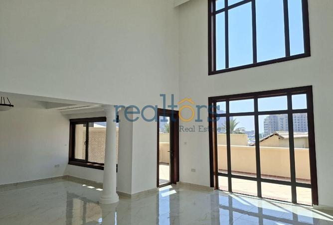 943797 - Property Image 3