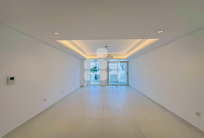 927605 - Property Image 2