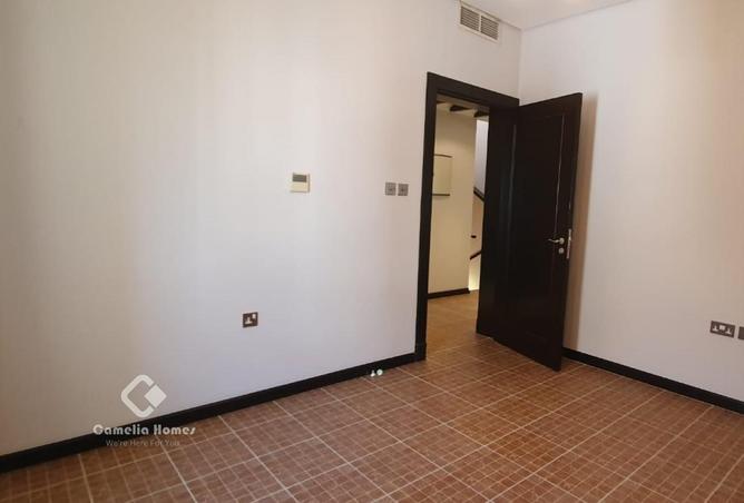 934317 - Property Image 3