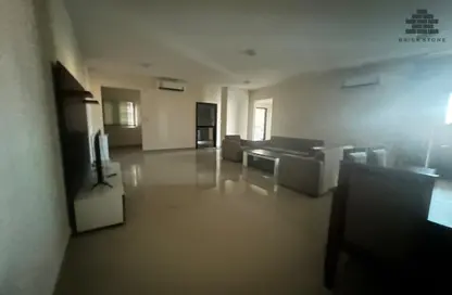 Apartment - 2 Bedrooms - 2 Bathrooms for rent in Old Al Ghanim - Al Ghanim - Doha