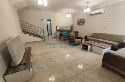 Living Room image for: Villa - 4 Bedrooms - 4 Bathrooms for rent in Al Wukair - Al Wukair - Al Wakra, Image 1
