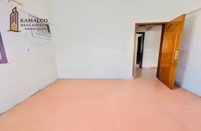 Apartment - 3 Bedrooms - 3 Bathrooms for rent in Fereej Bin Mahmoud - Doha
