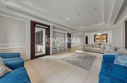 Apartment - 1 Bedroom - 2 Bathrooms for rent in West Porto Drive - Porto Arabia - The Pearl Island - Doha