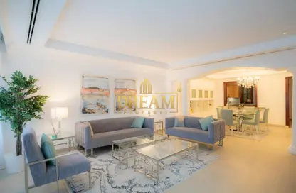 Townhouse - 2 Bedrooms - 3 Bathrooms for rent in Porto Arabia Townhouses - Porto Arabia - The Pearl Island - Doha