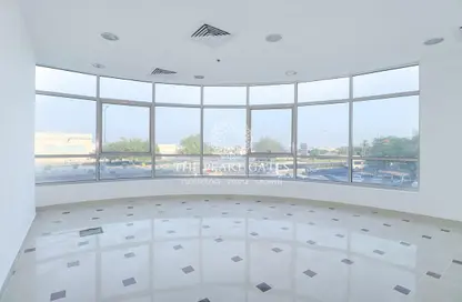Office Space - Studio - 1 Bathroom for rent in Al Aman Street - Umm Ghuwailina - Doha