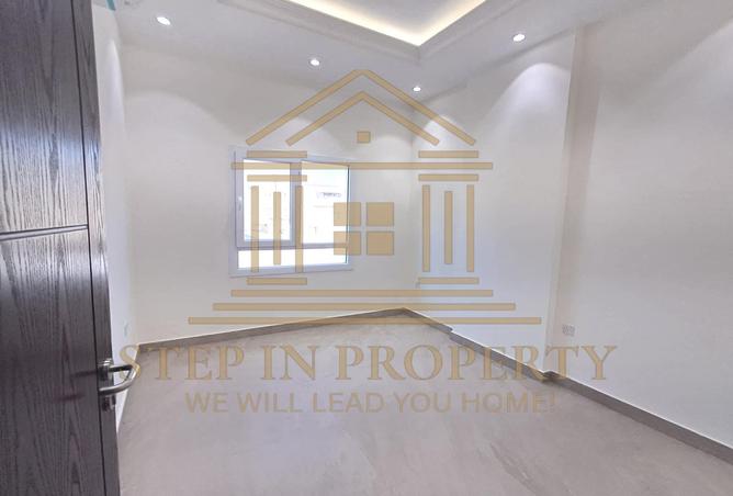 928512 - Property Image 3