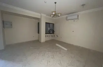 Apartment - 2 Bedrooms - 2 Bathrooms for rent in Hiteen Street - Al Muntazah - Doha