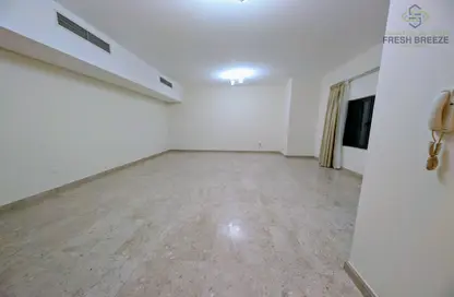 Apartment - 2 Bedrooms - 2 Bathrooms for rent in Al Mansoura - Al Mansoura - Doha