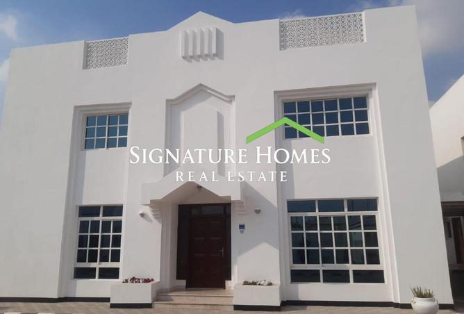 974318 - Property Image 2