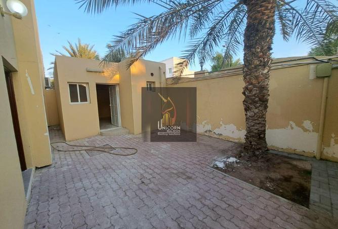 964042 - Property Image 2