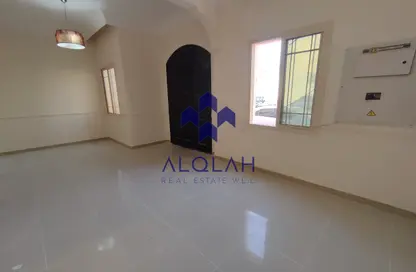 مجمع سكني - 3 غرف نوم - 4 حمامات للايجار في فلل عين خالد - عين خالد - الدوحة