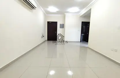 Apartment - 2 Bedrooms - 2 Bathrooms for rent in Thabit Bin Zaid Street - Al Mansoura - Doha