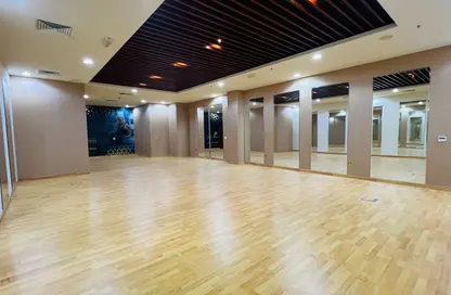 Show Room - Studio - 2 Bathrooms for rent in Aabdullah Bin Sultan Al Thani - C-Ring Road - Al Sadd - Doha