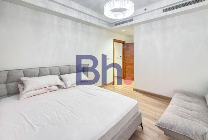 989892 - Property Image 2