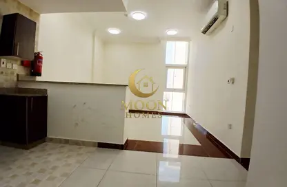 Apartment - 2 Bedrooms - 2 Bathrooms for rent in Al Mansoura - Al Mansoura - Doha