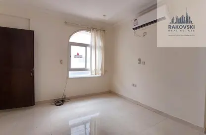 Apartment - 2 Bedrooms - 3 Bathrooms for rent in Old Salata - Salata - Doha