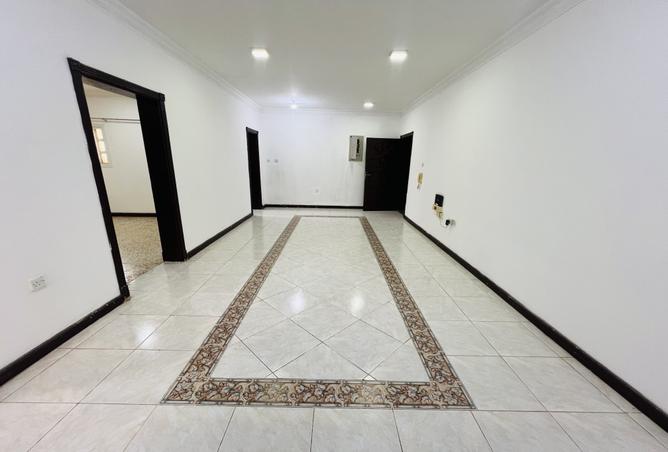 942533 - Property Image 2