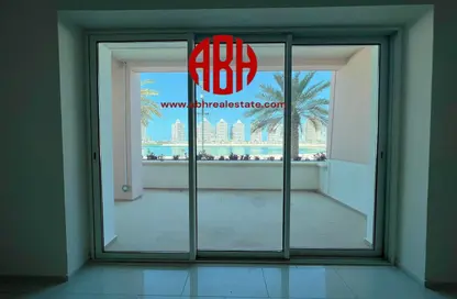 Empty Room image for: Townhouse - 3 Bedrooms - 4 Bathrooms for rent in Viva East - Viva Bahriyah - The Pearl Island - Doha, Image 1