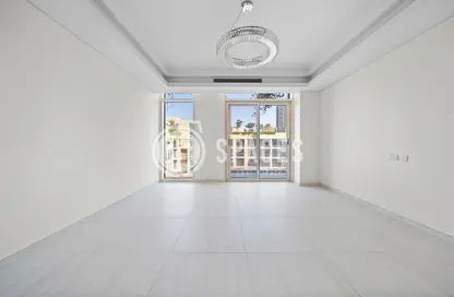 Apartment - 1 Bedroom - 2 Bathrooms for sale in Gewan Island - The Pearl Island - Doha