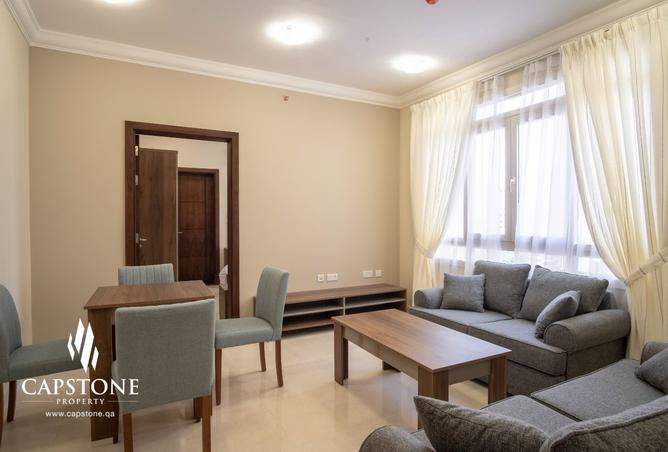 945527 - Property Image 2