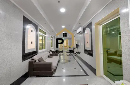 Apartment - 2 Bedrooms - 2 Bathrooms for rent in Al Sadd Road - Al Sadd - Doha