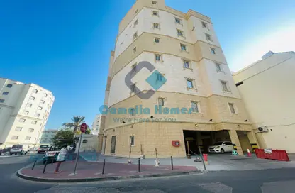 بناية كاملة - 3 غرف نوم - 3 حمامات للبيع في 28  نجمة - شارع ابن درهم - نجمة - الدوحة